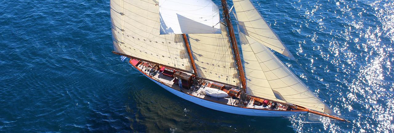 banner-sailing-yacht10